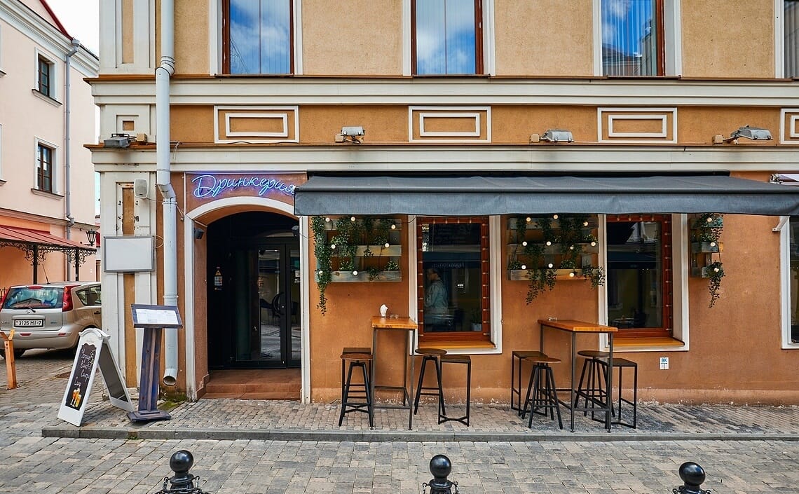 Закусочная на Революционной, 17: «Сделали как в Европе: чтобы быстро, вкусно и недорого»